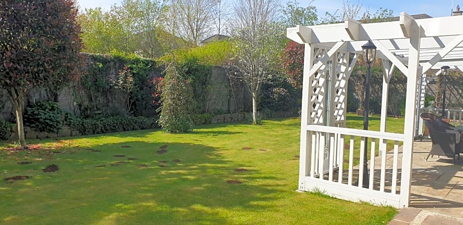 Knightsbrook Guesthouse