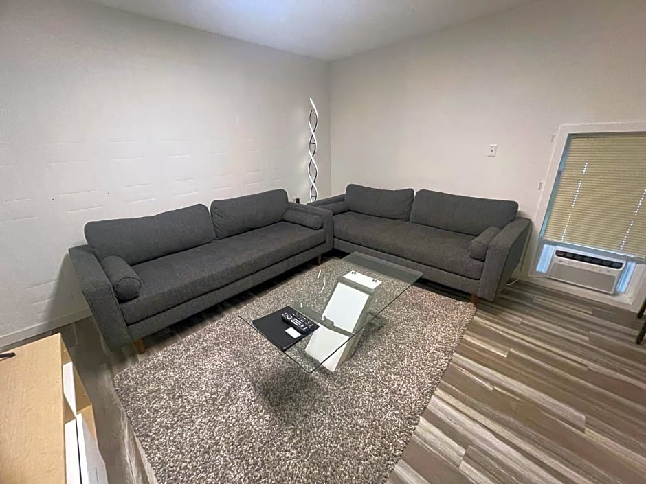 Crystal Springs Motel