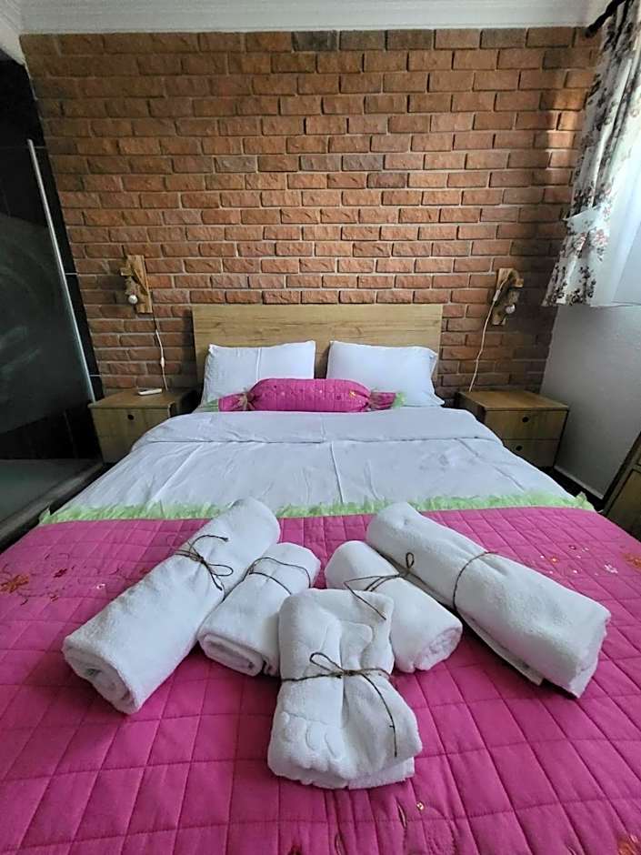 Adayel Bagevi & Butik Otel