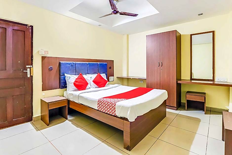 Golden Manor – Chennai, IL