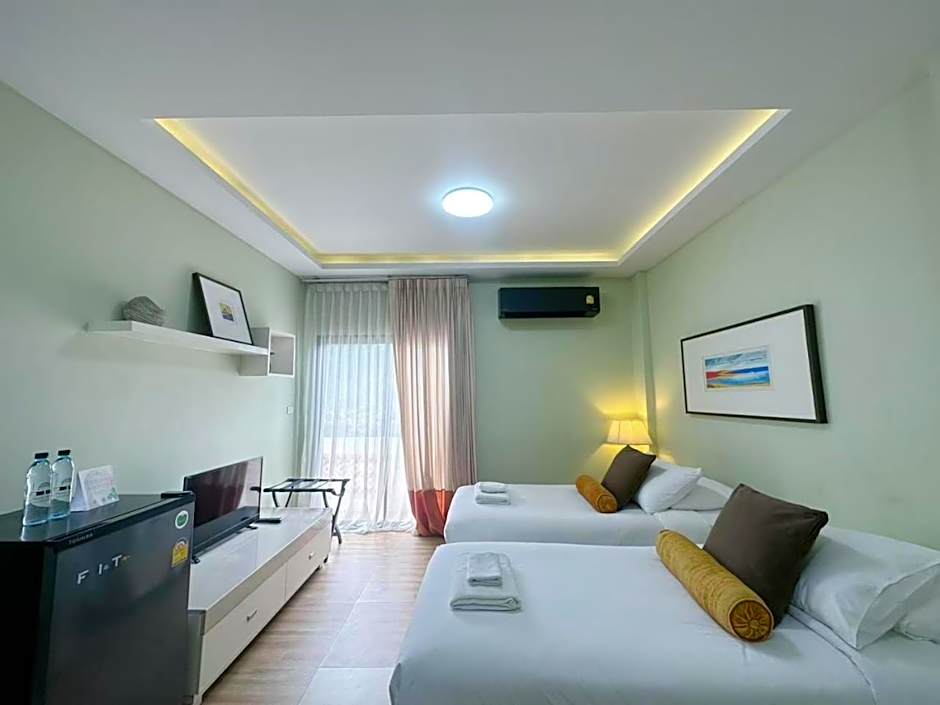 Daddy Dream Hotel and Residence