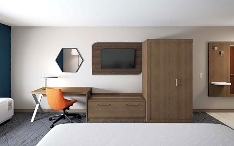 Holiday Inn Express & Suites - Hawaiian Gardens By IHG