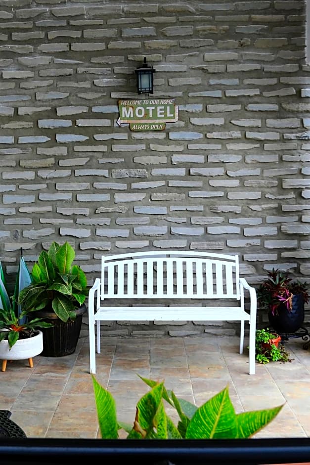 Home Bliss Hotel