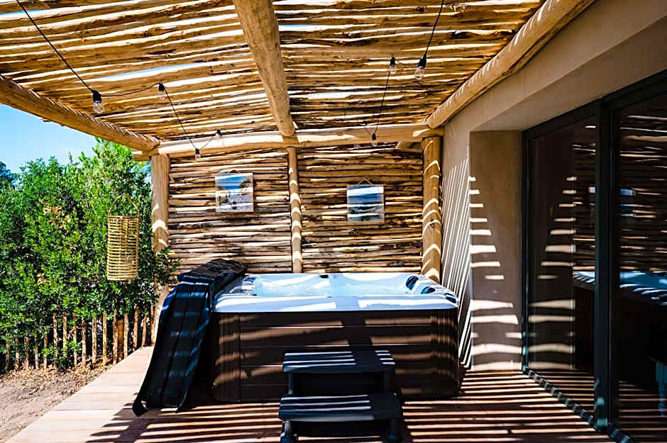 Le Hameau des Pesquiers Ecolodge, Curio Collection by Hilton