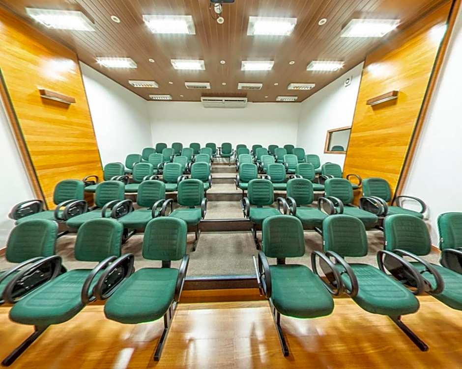 Nacional Inn Curitiba Estação Shopping