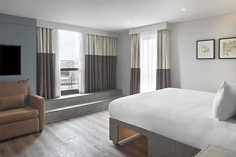 Spark by Hilton London Romford