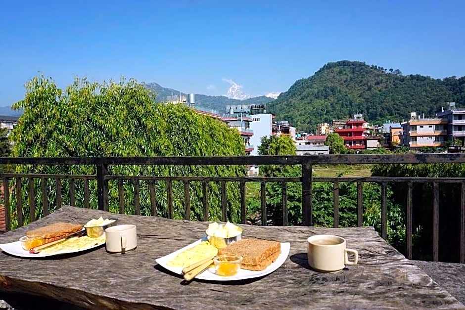 Hotel The Cherry Garden