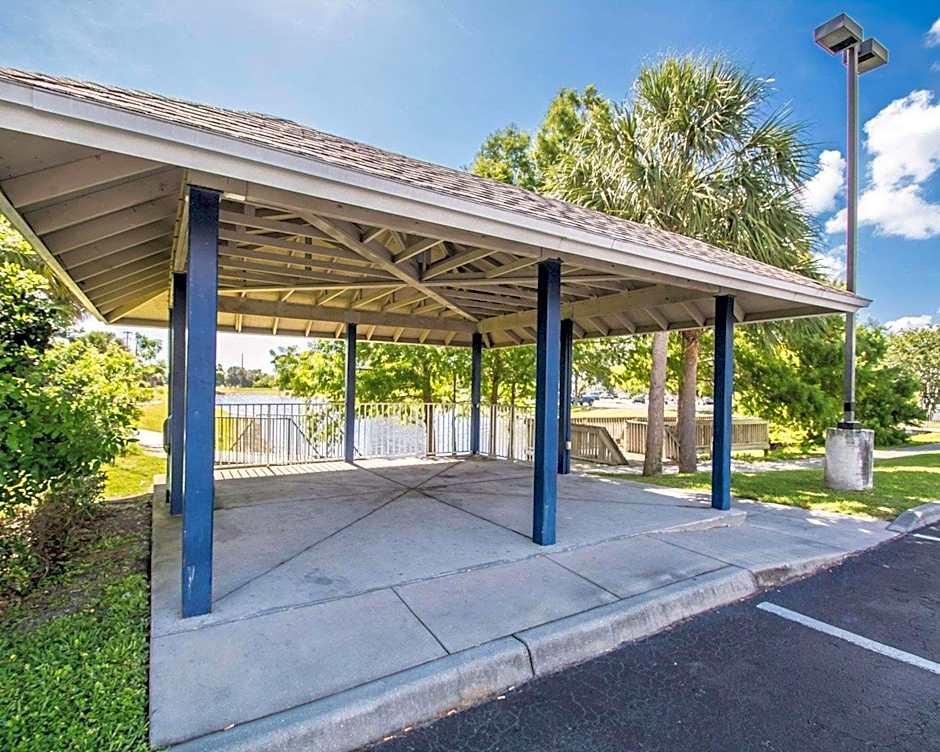 Suburban Studios Melbourne Airport