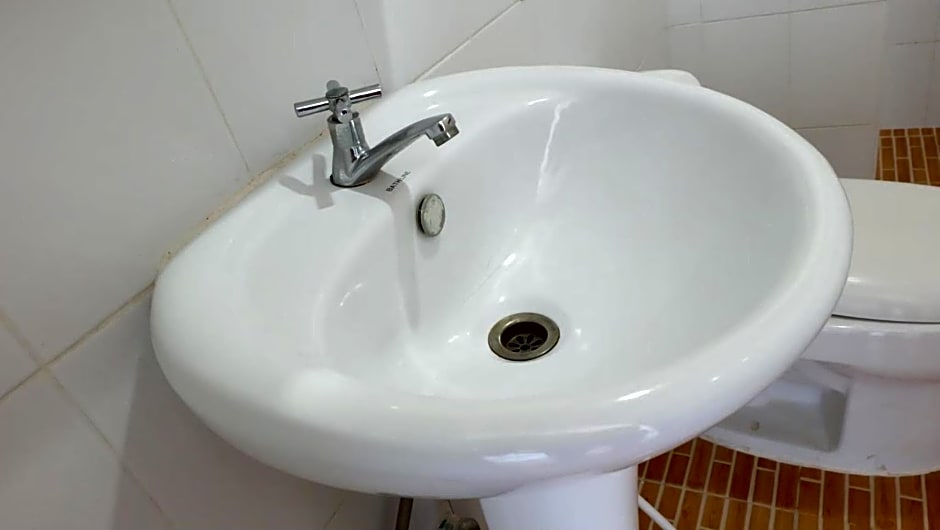 D5 Hotel สาขา หนองตำลึง