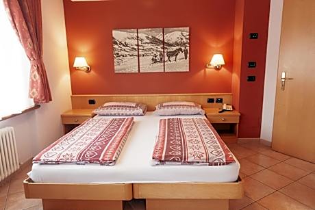 Standard Double or Twin Room with Balcony