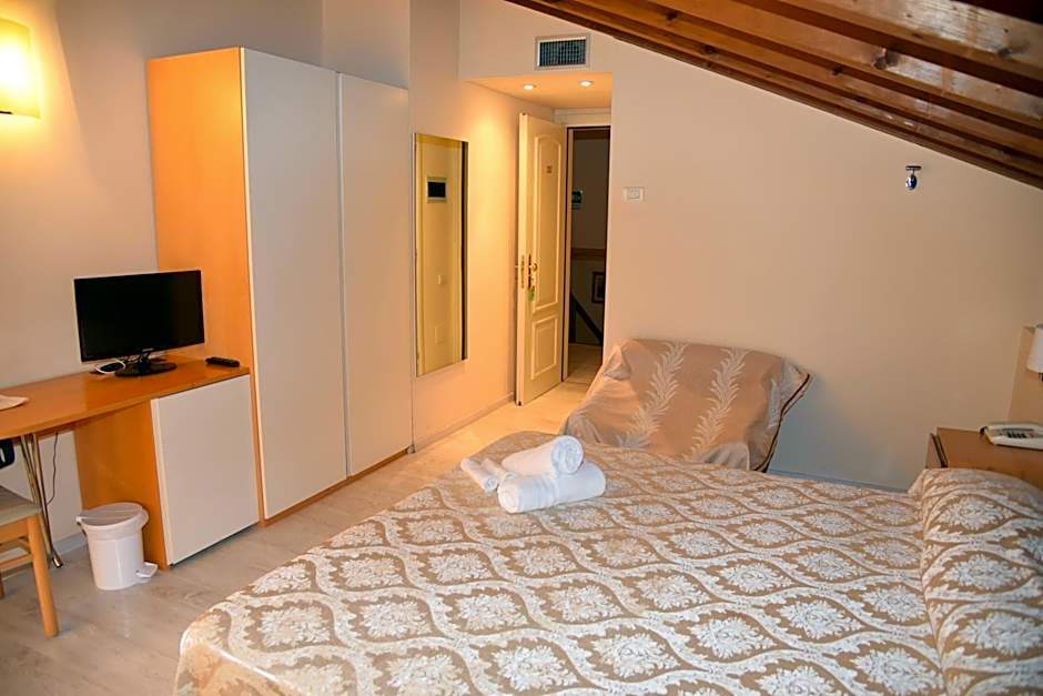 Hotel Ristorante Miralago