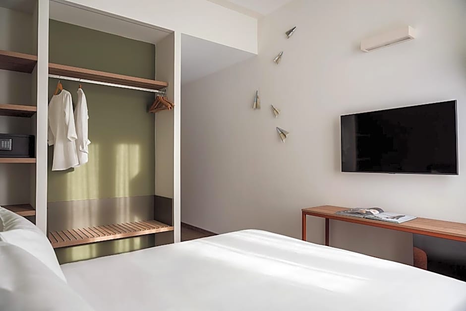Photo 1 of 8 of Double Room