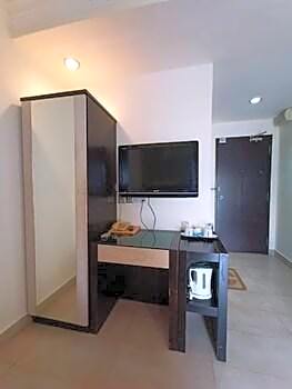Maya Hotel