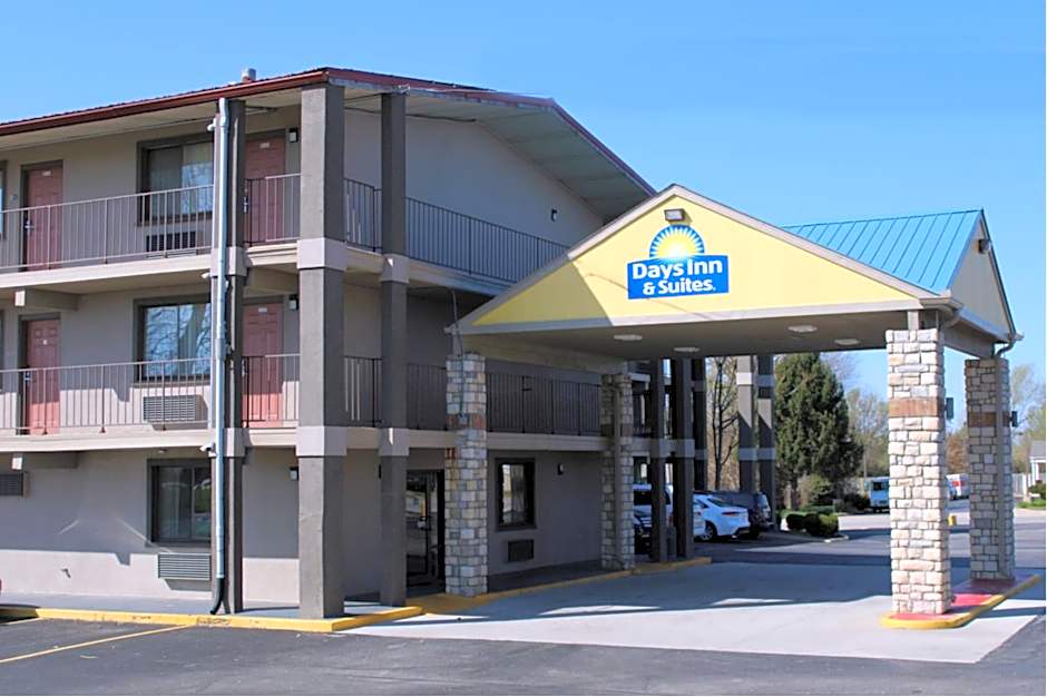 Days Inn & Suites by Wyndham Springfield on I-44