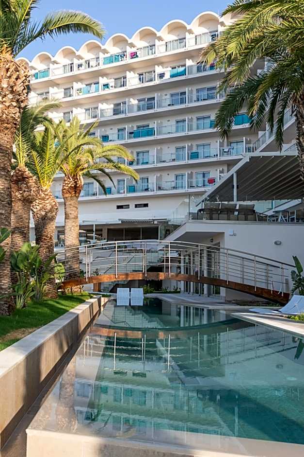 Pegasos Deluxe Beach Hotel