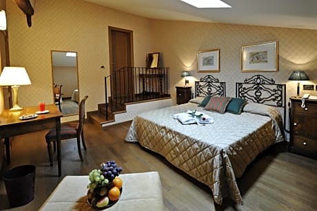 Classic Double Room - Attic