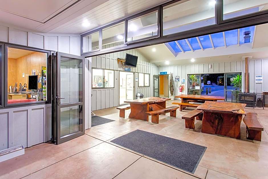 Hot Water Beach TOP 10 Holiday Park