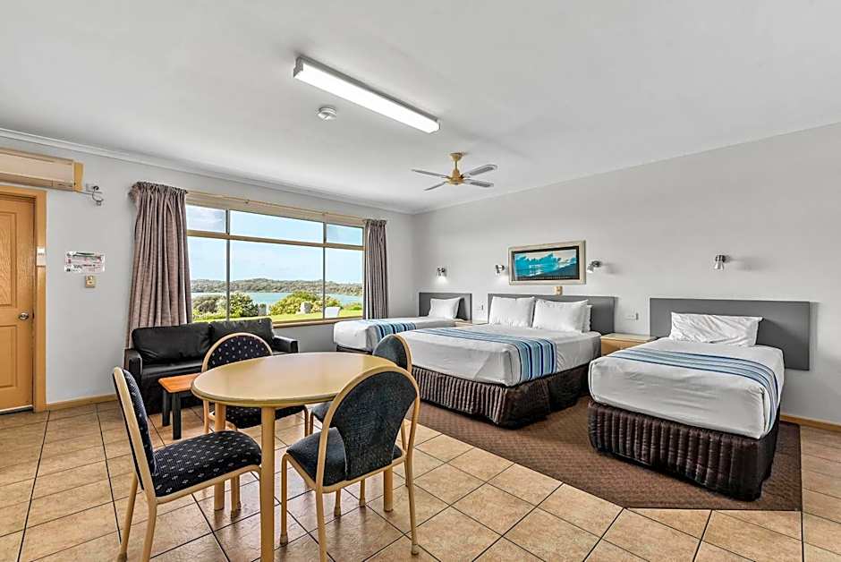 Lakeview Motel & Apartments