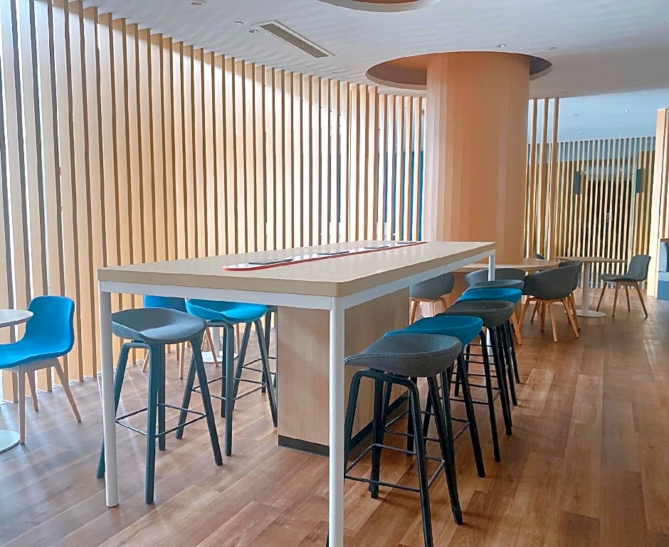 Holiday Inn Express Dongyang Hengdian By IHG