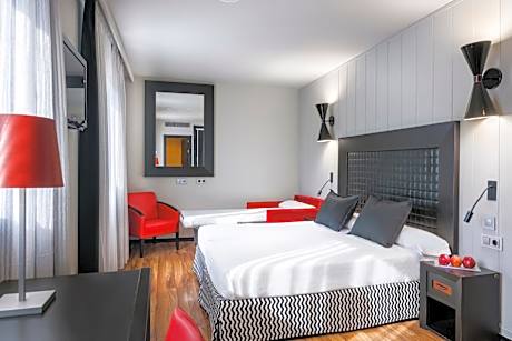 Triple Room with Spa Access