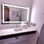 Travelodge by Wyndham Harbor City