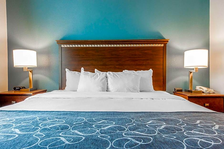 Comfort Suites Fairview Heights - St. Louis