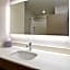 Holiday Inn Express Hotel & Suites Grand Rapids-North By IHG