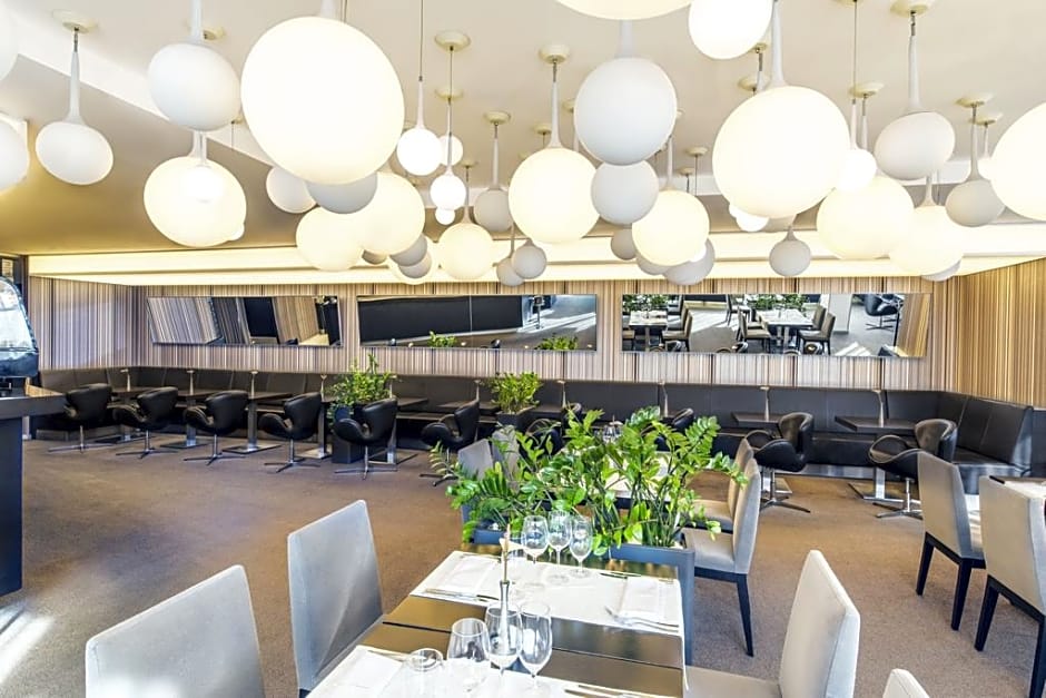 NH Bratislava Gate One