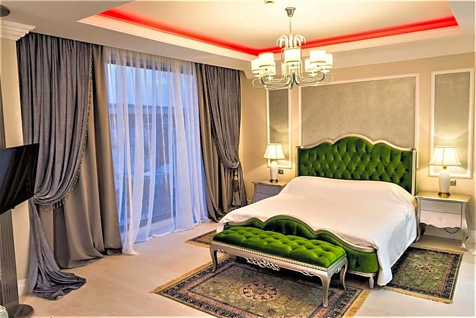 Phoenicia Royal Hotel
