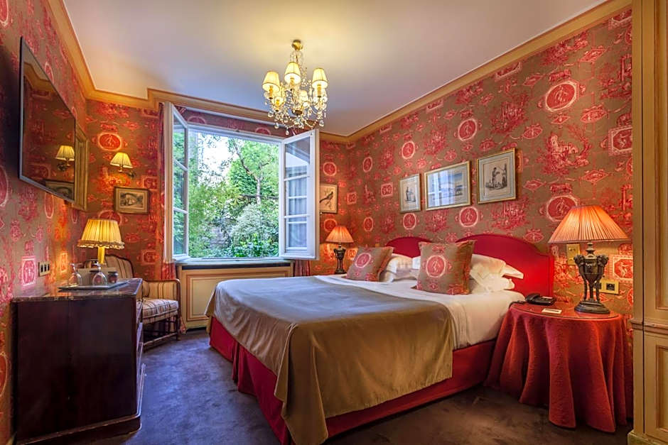 Hotel Duc De St-Simon
