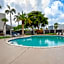 La Quinta Inn & Suites by Wyndham Fort Lauderdale Cypress Creek