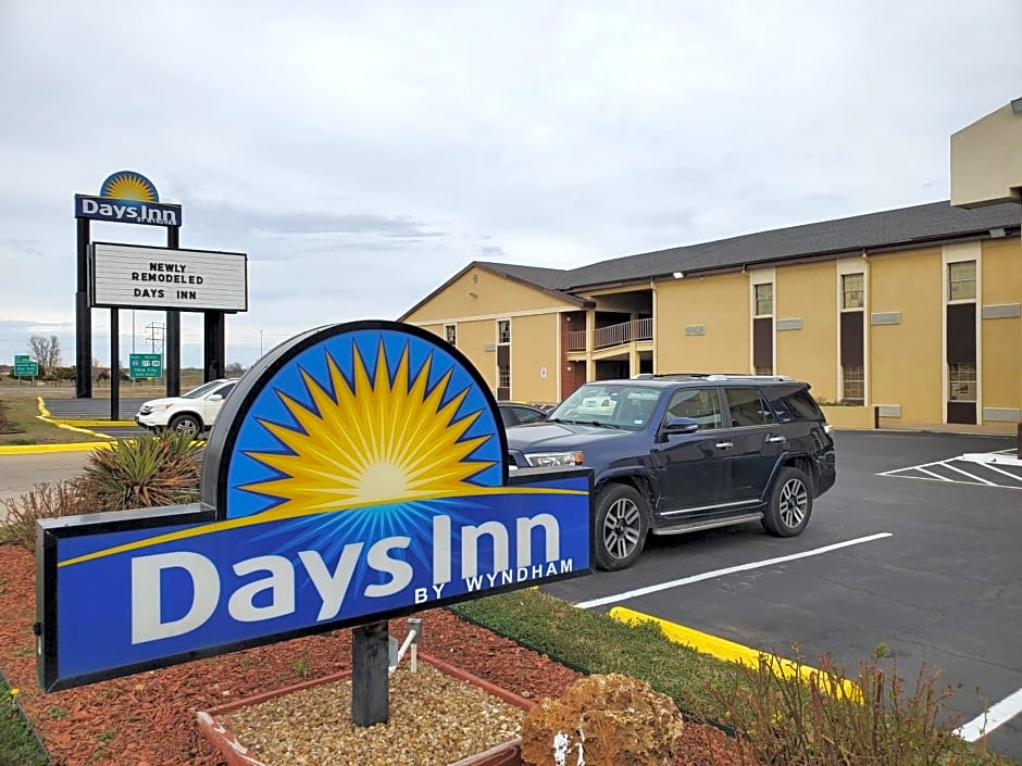 Days Inn by Wyndham Lawton