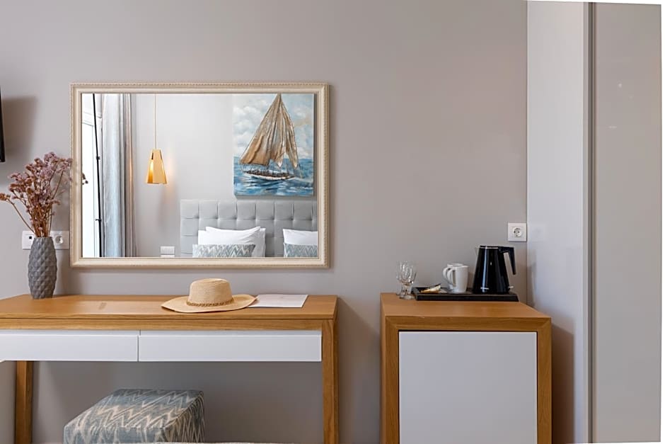 Melina Bay Boutique Hotel