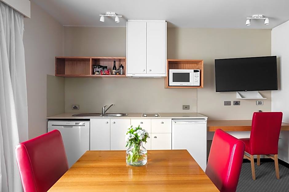 The Old Woolstore Apartment Hotel