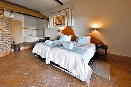 Twin suite with Private Pool