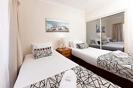 One Bed Ocean View Superior Apartment