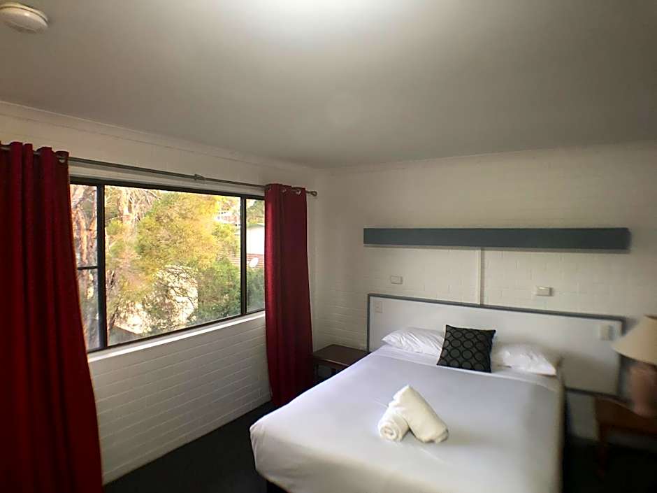 Allan Cunningham Motel