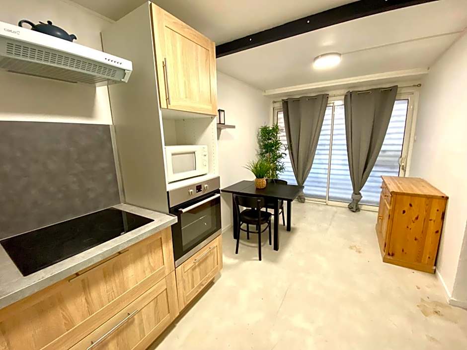 COSY & SPA Appartement Luxe JACUZZI SAUNA Suite Cristal