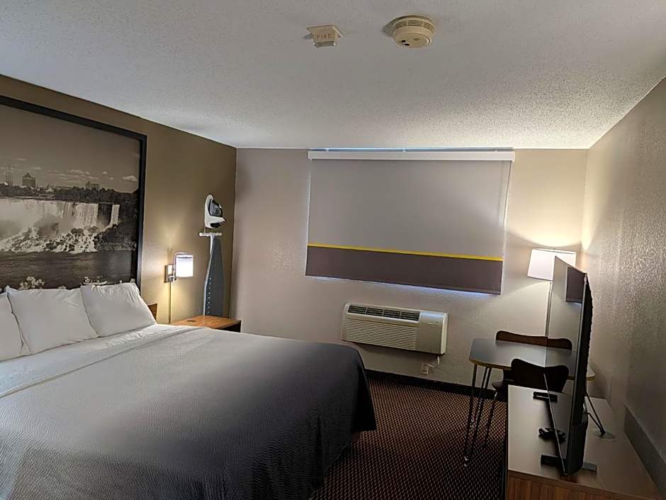 Super 8 by Wyndham Niagara Falls