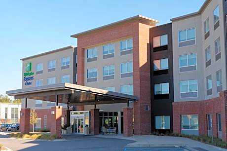 Holiday Inn Express & Suites Summerville By IHG