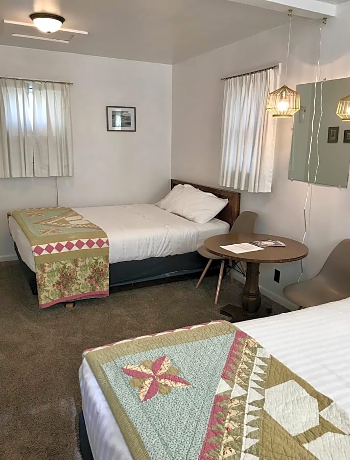 Chalet Motel