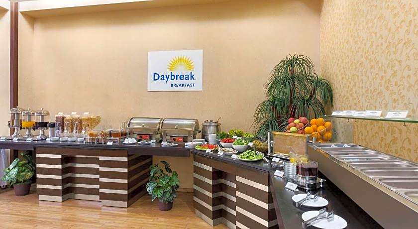 Days Hotel Baku