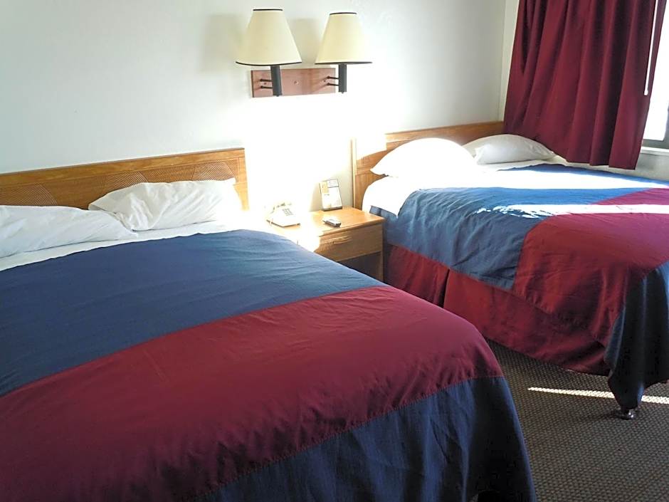 Travelodge by Wyndham Grand Rapids North