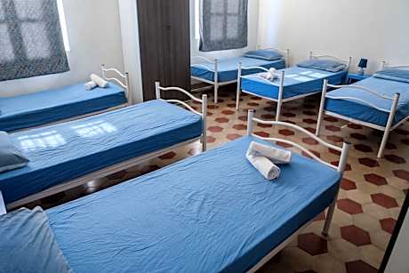 4-Bed Mixed Dormitory Room