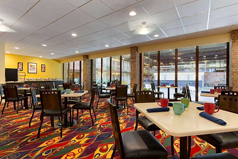 Park Inn By Radisson, Sharon, PA