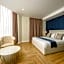 XVI Suites - Adults Only