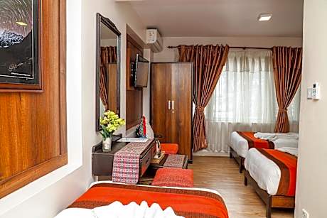 Deluxe Triple Room