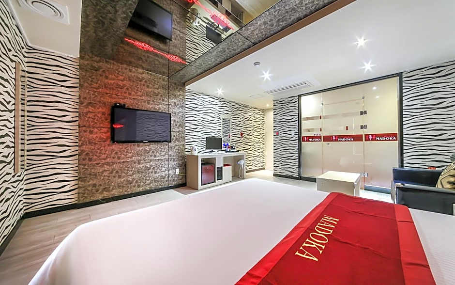 Madoka Motel