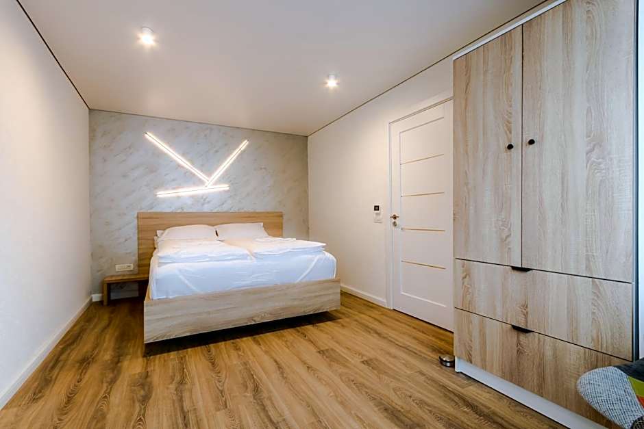 Photo 1 of 31 of Double Room
