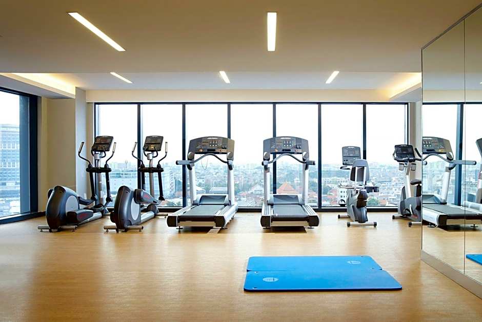 Four Points by Sheraton Surabaya, Tunjungan Plaza